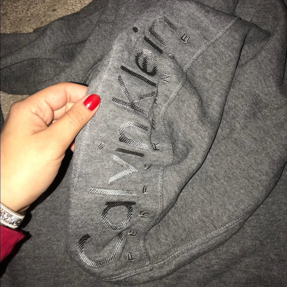 Calvin Klein Performance Sweatshirt - Picture 5 of 5